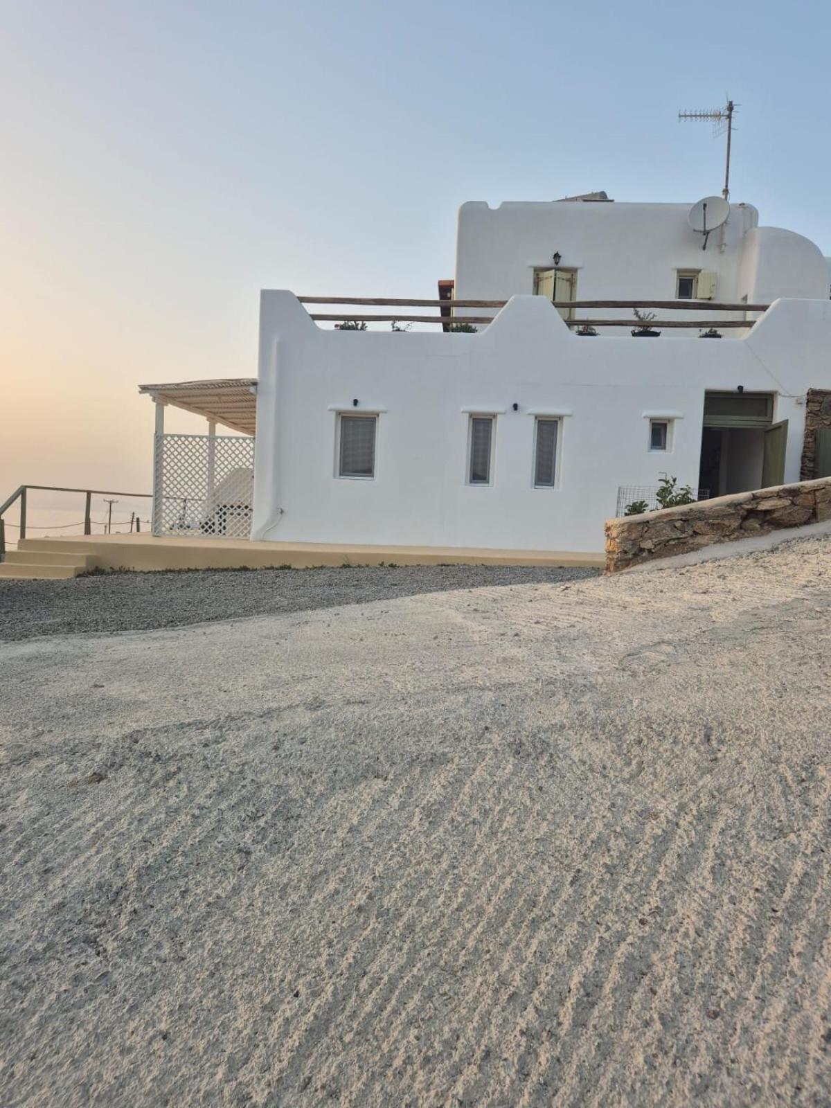 Enne Studios For Views & Tranquility Ftelia  Ngoại thất bức ảnh